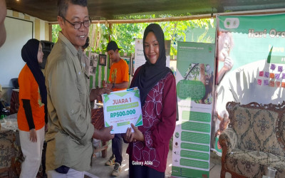 Siswi MAN Aceh Singkil Raih Juara 1 Lomba Cipta dan Musikalisasi Puisi Pada Peringatan Orangutan Sedunia Tahun 2025.