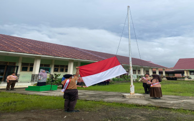 MAN Aceh Singkil Laksanakan Upacara Peringatan Hari Pendidikan Nasional Tahun 2025.